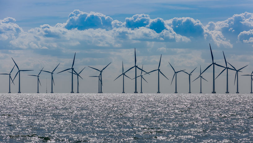 windturbines at sea 